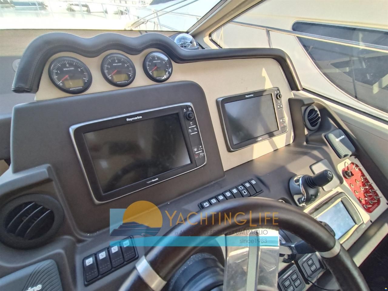 Azimut 55S