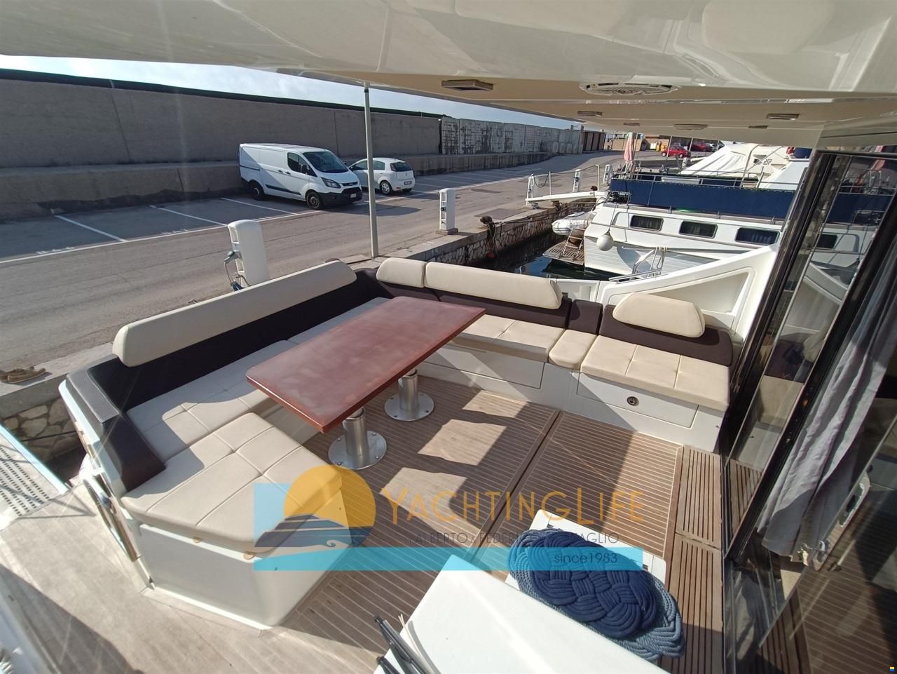 Azimut 55S