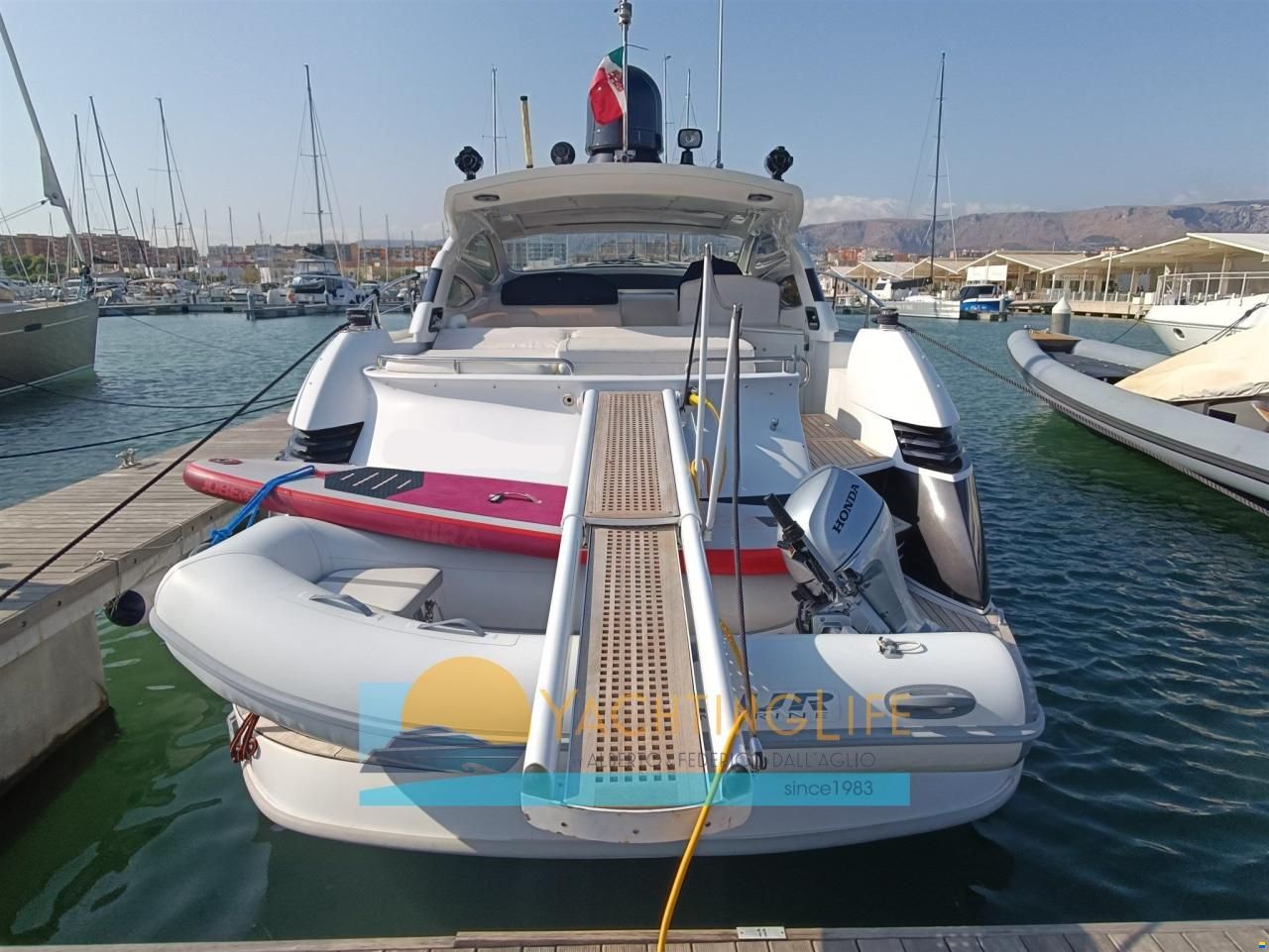 Pershing 50'