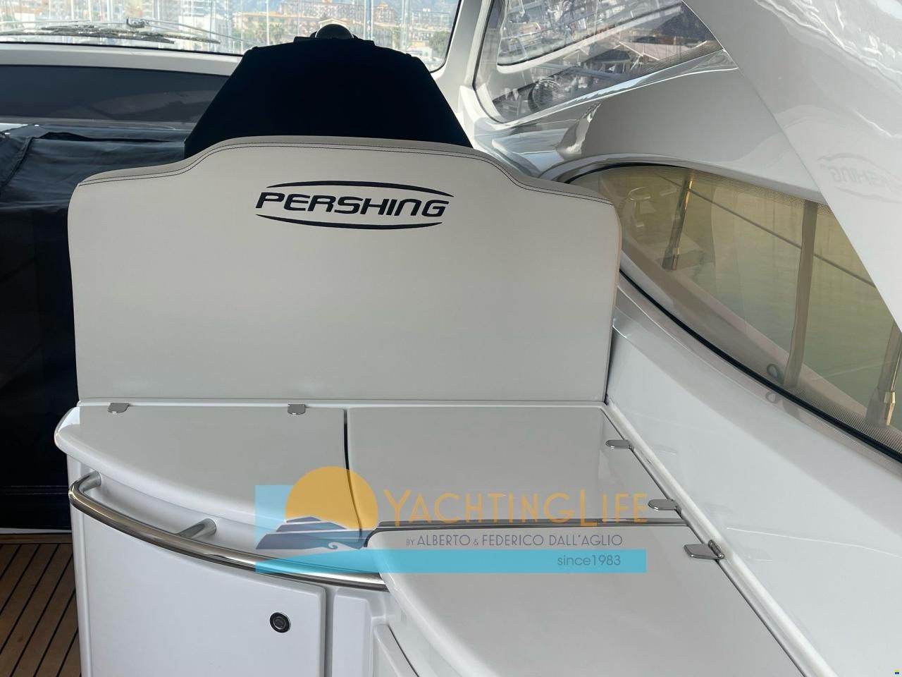Pershing 50'