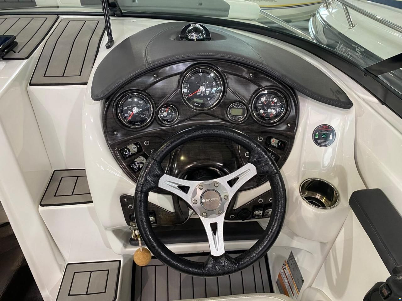 Rinker 26 QX CC