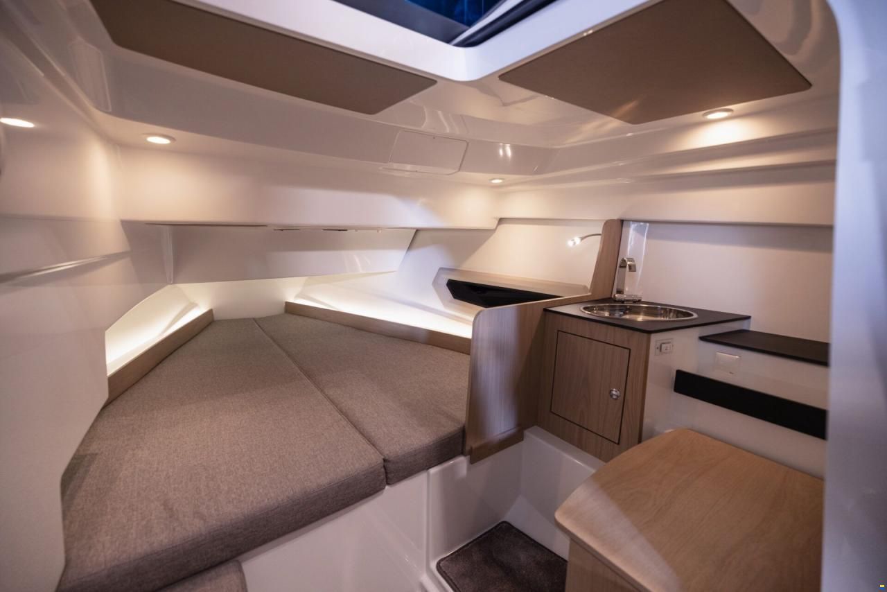 Quarken 27 T-Top