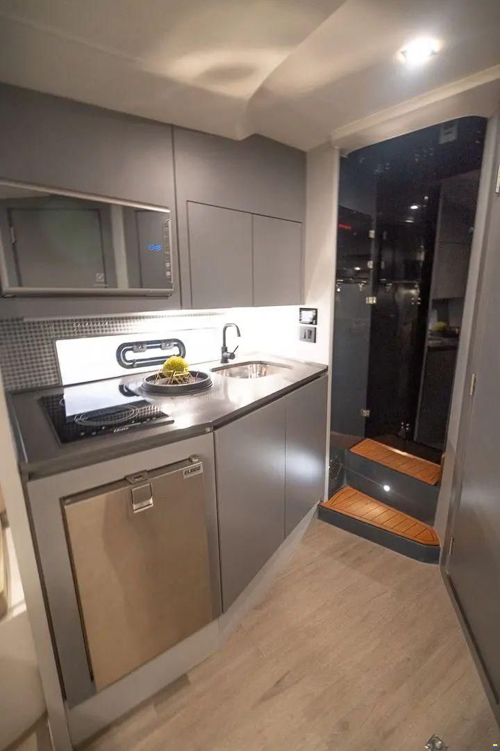 Grand Ocean 37
