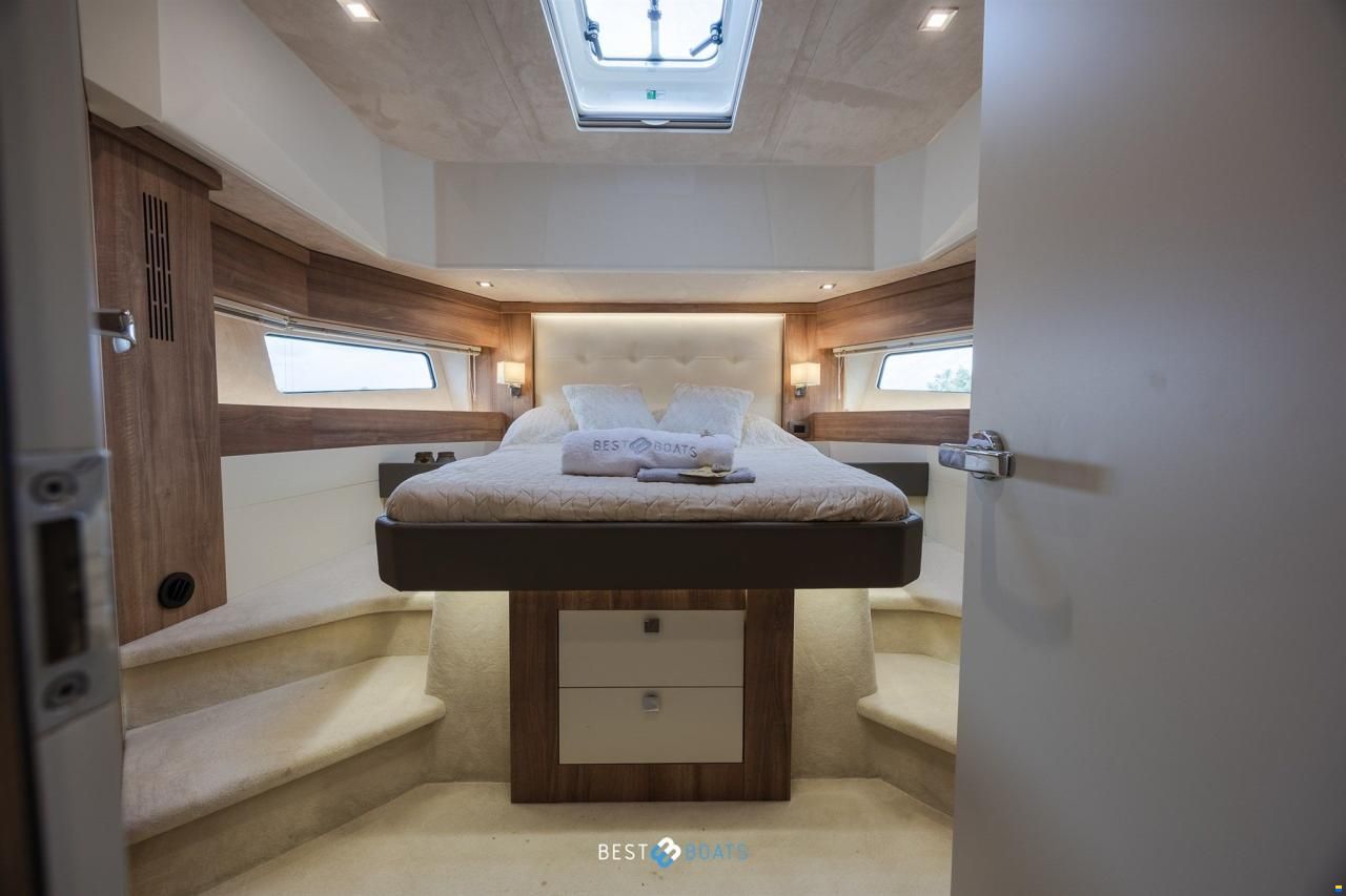 Cranchi Eco Trawler 43 Long Distance