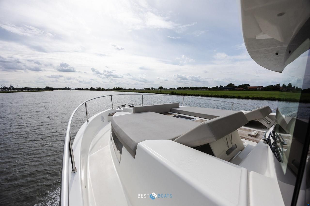 Cranchi Eco Trawler 43 Long Distance