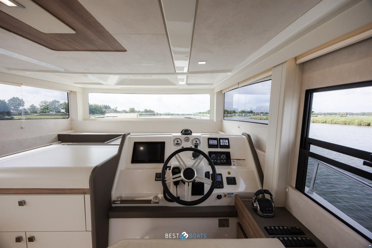 Cranchi Eco Trawler 43 Long Distance