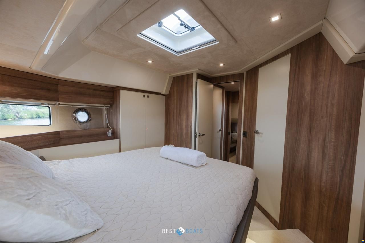 Cranchi Eco Trawler 43 Long Distance