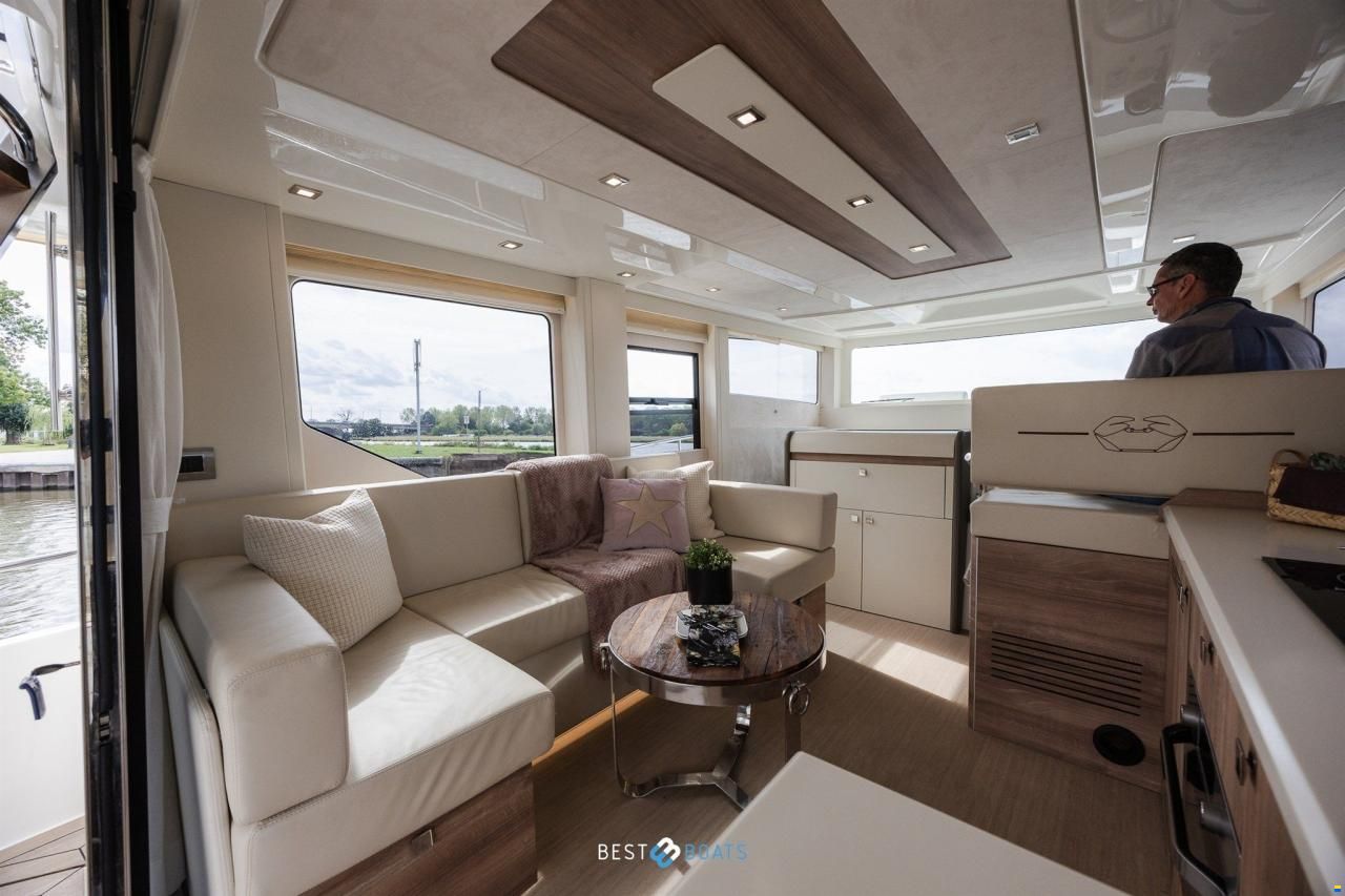 Cranchi Eco Trawler 43 Long Distance