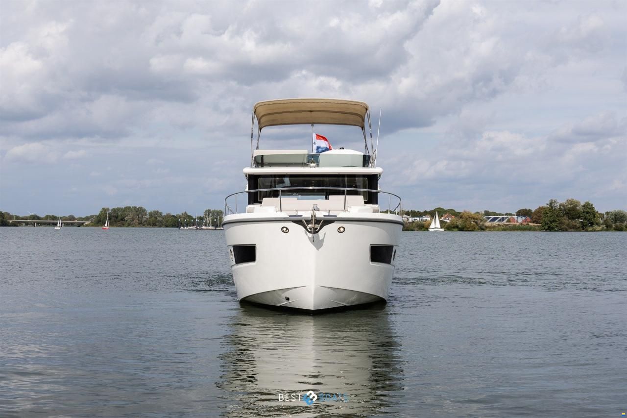 Cranchi Eco Trawler 43 Long Distance
