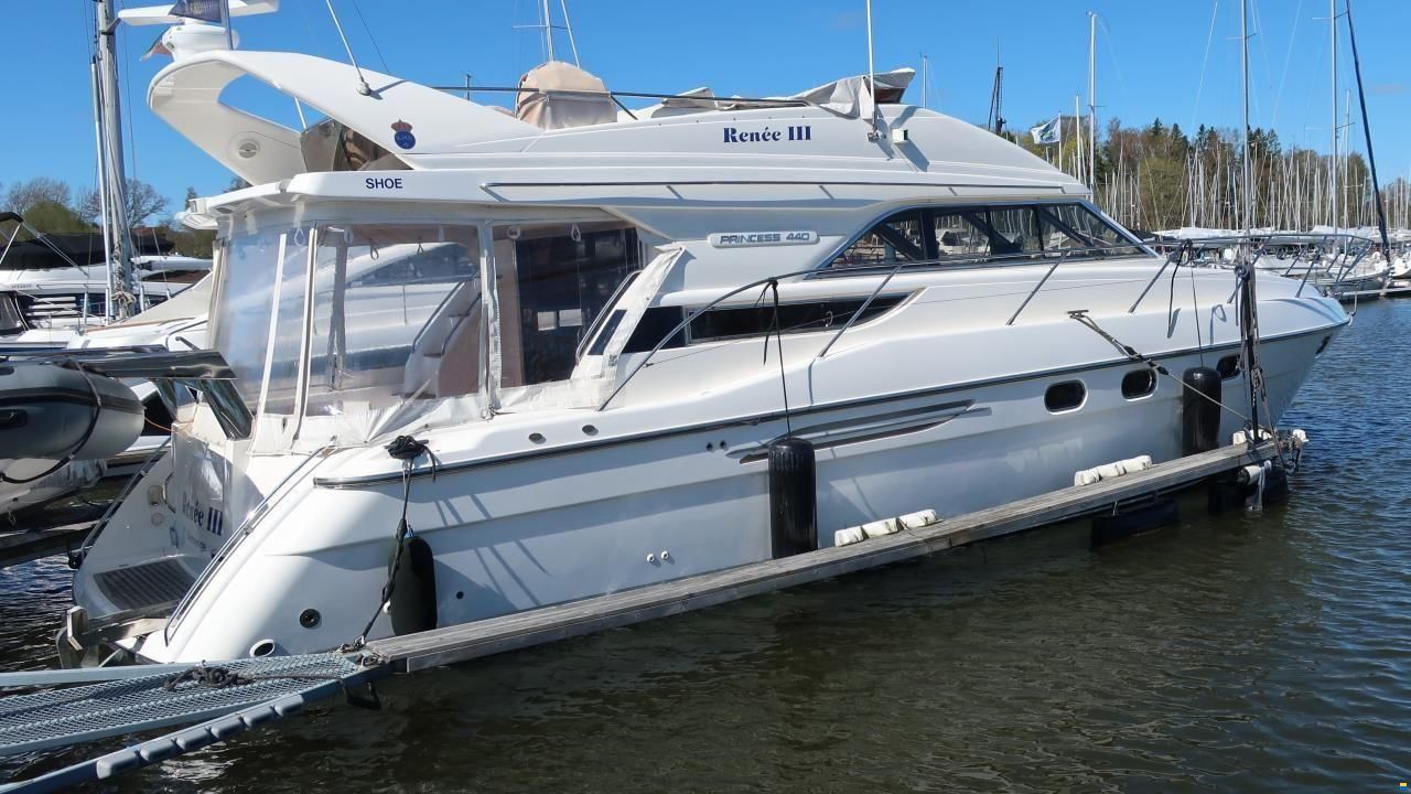 Princess 440