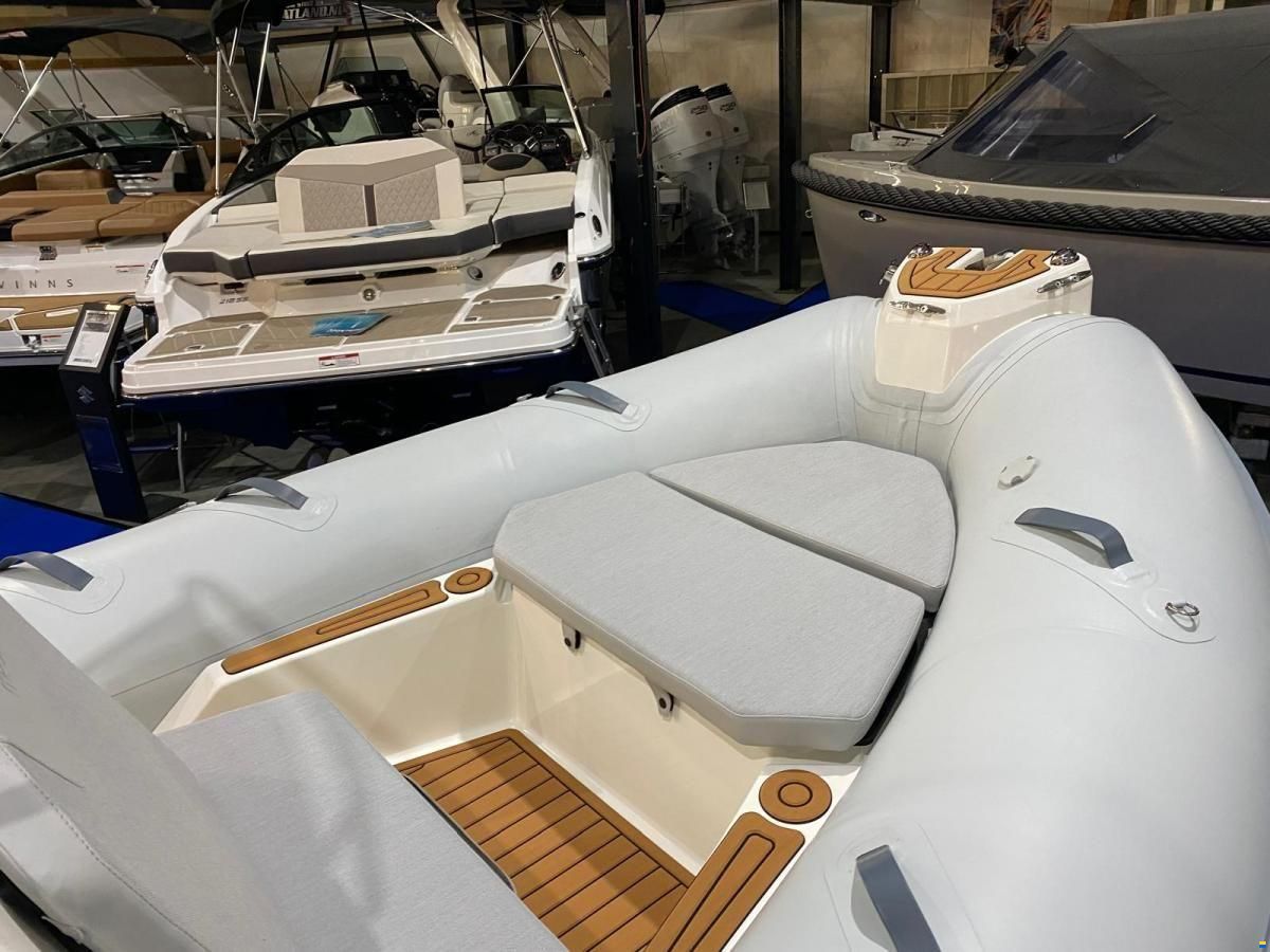 Zodiac Medline 5.8 RIB