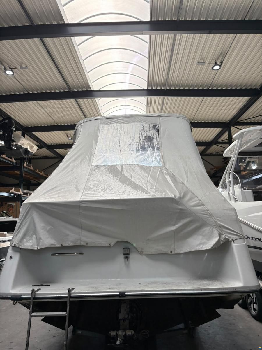 Rinker 260 FIESTA FEE