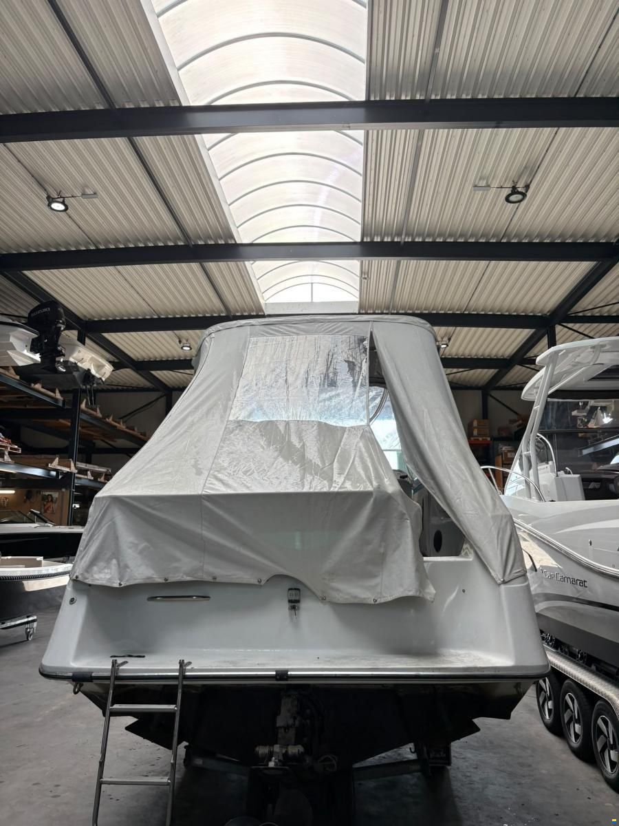 Rinker 260 FIESTA FEE