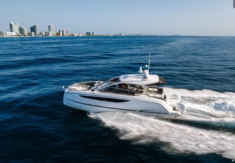 Jeanneau TH38 Twin-Hull