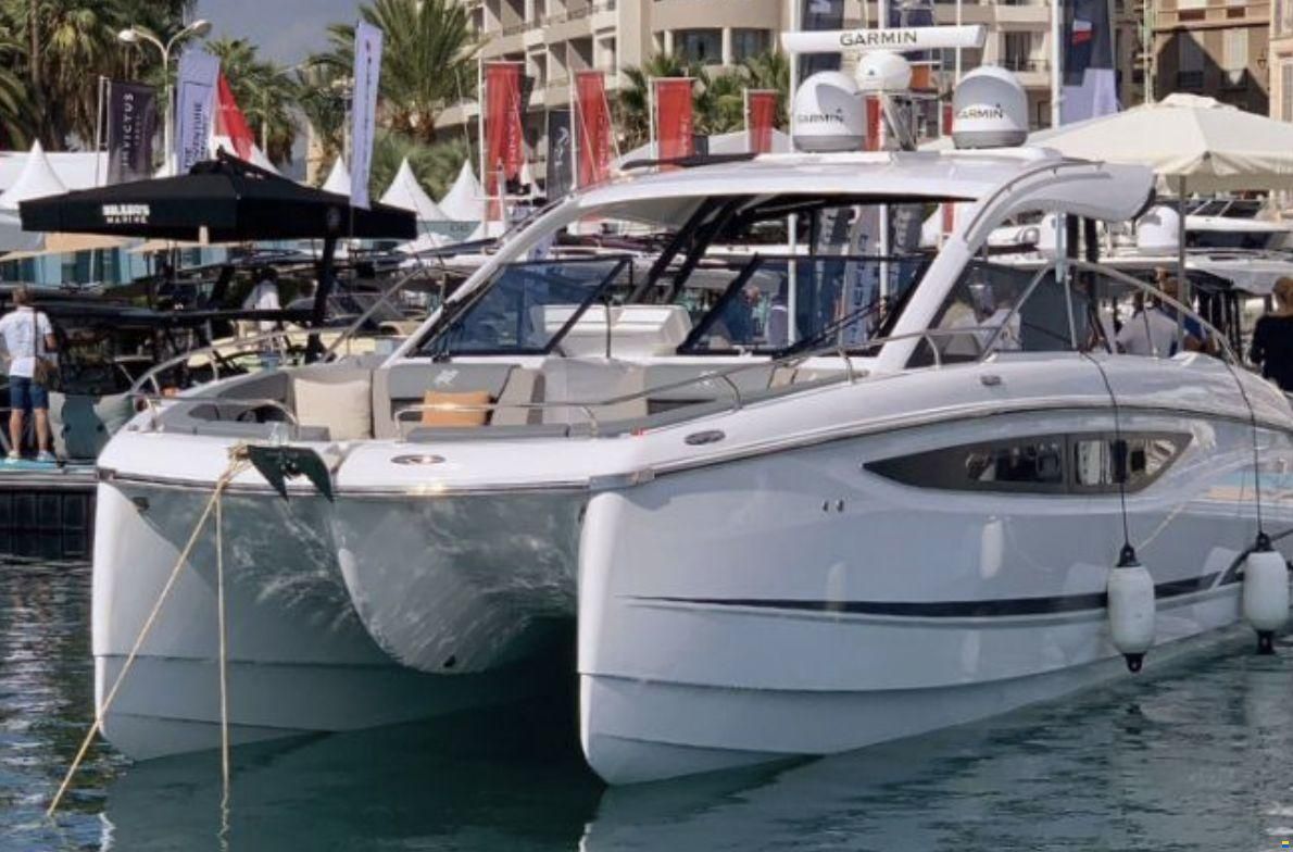 Jeanneau TH38 Twin-Hull
