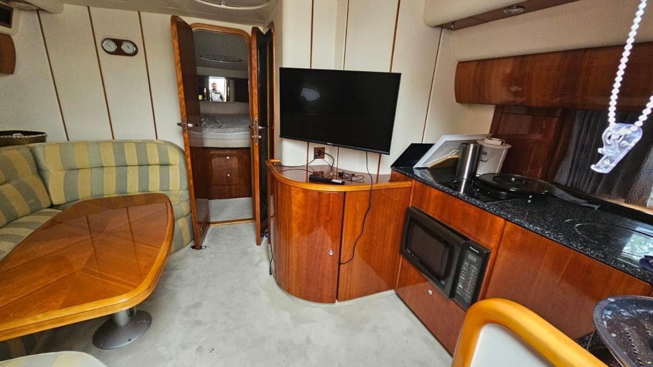 Princess V42