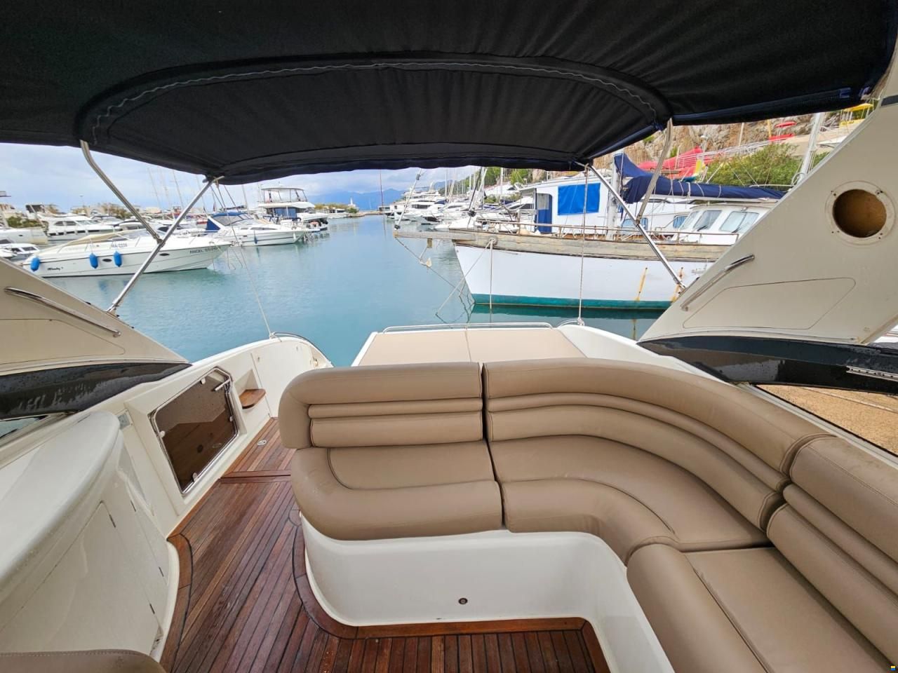 Princess V42