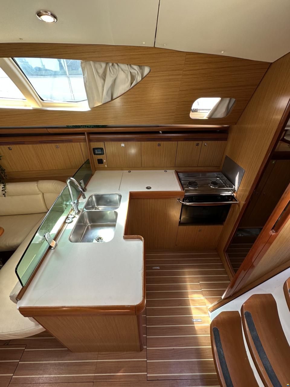 Jeanneau Sun Odyssey 42 DS