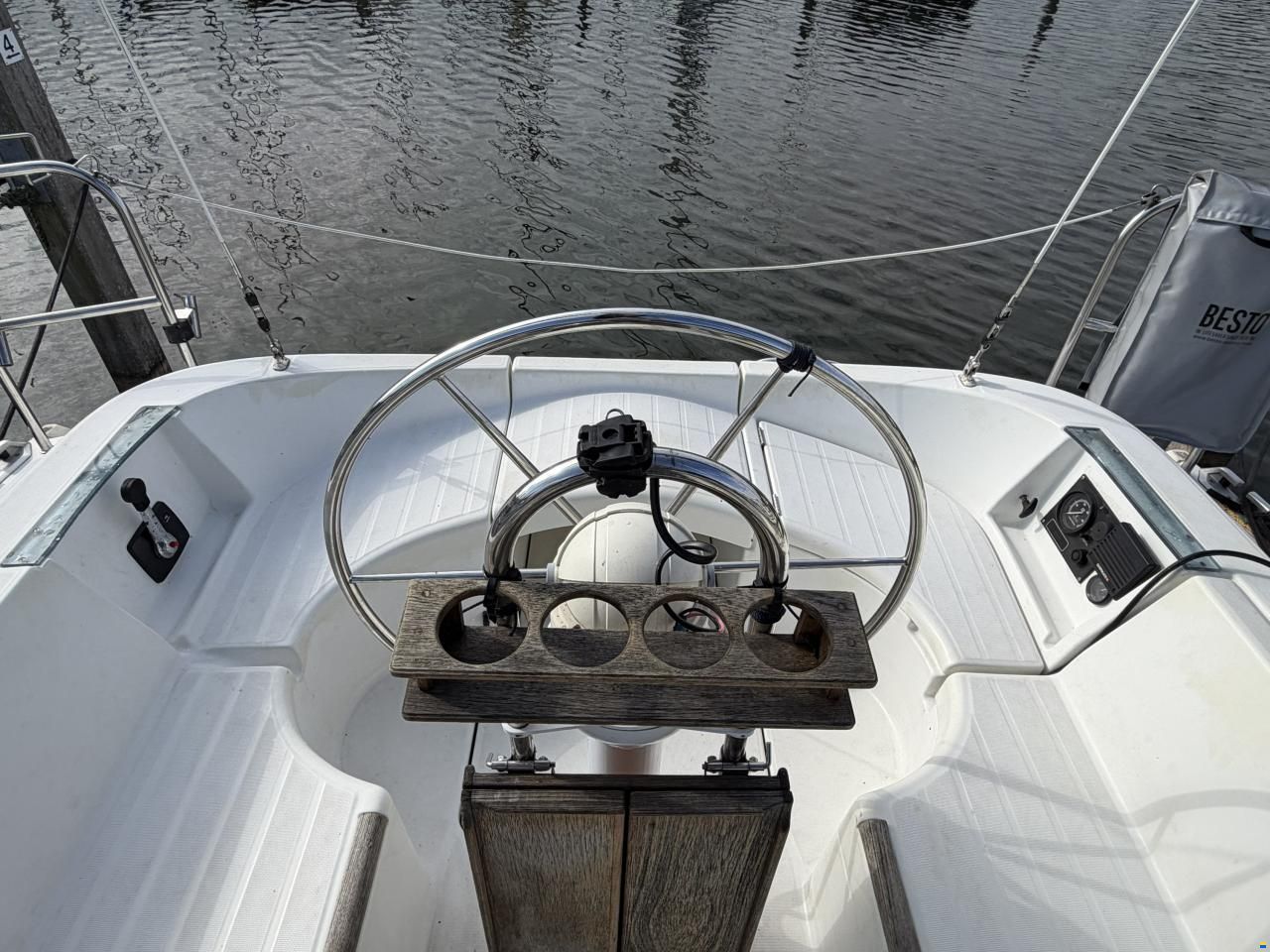 Beneteau Oceanis 321