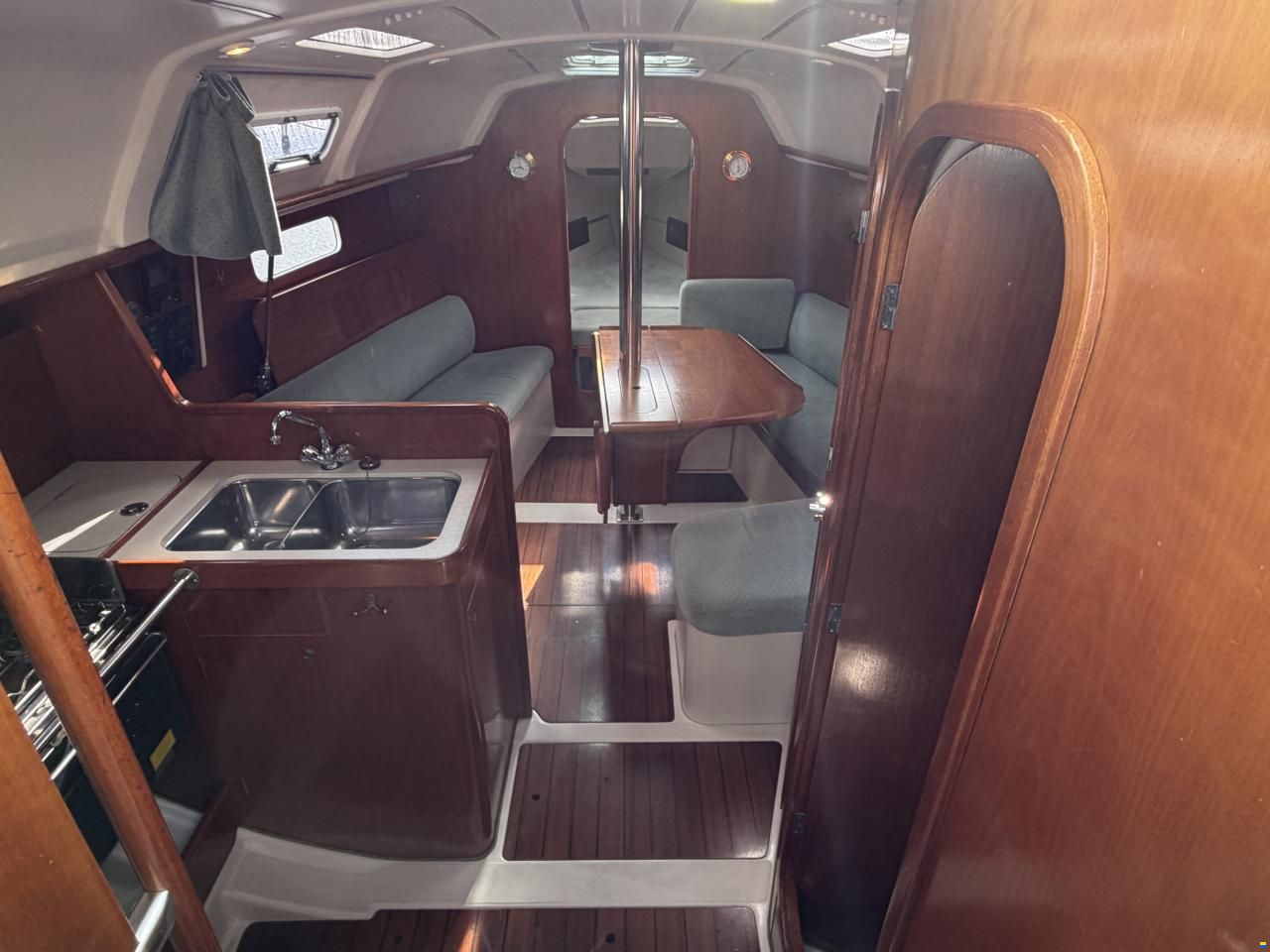 Beneteau Oceanis 321