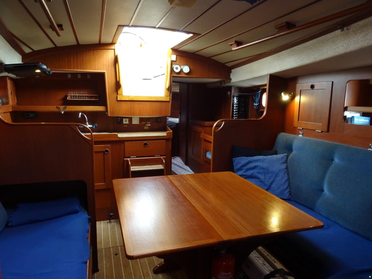 Hallberg-Rassy 352 MKII