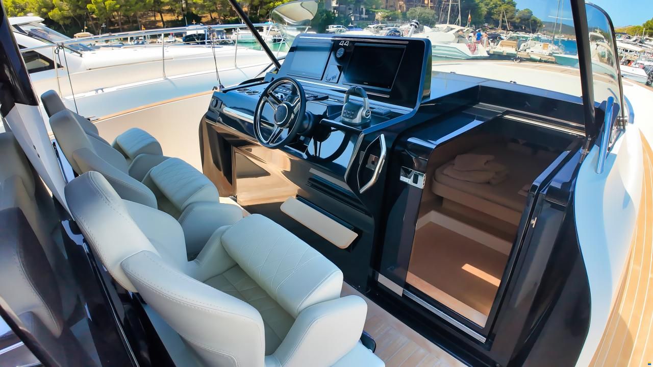 Solaris Power 44 Open