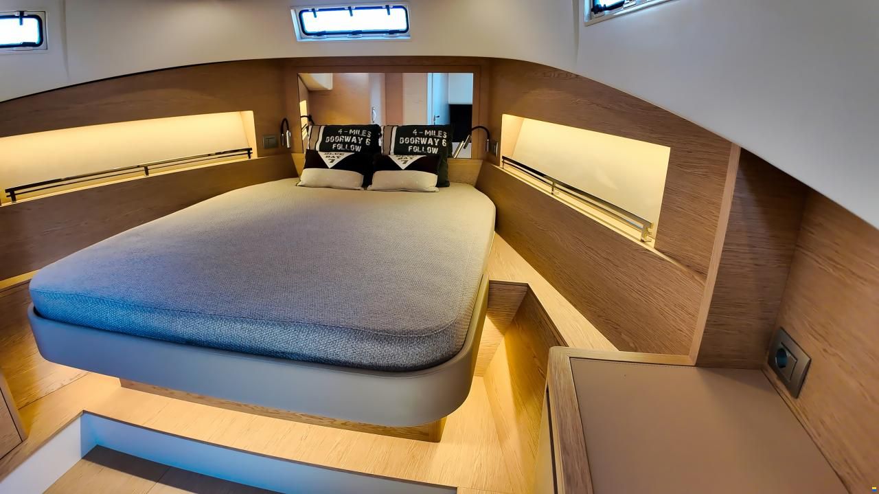 Solaris Power 44 Open