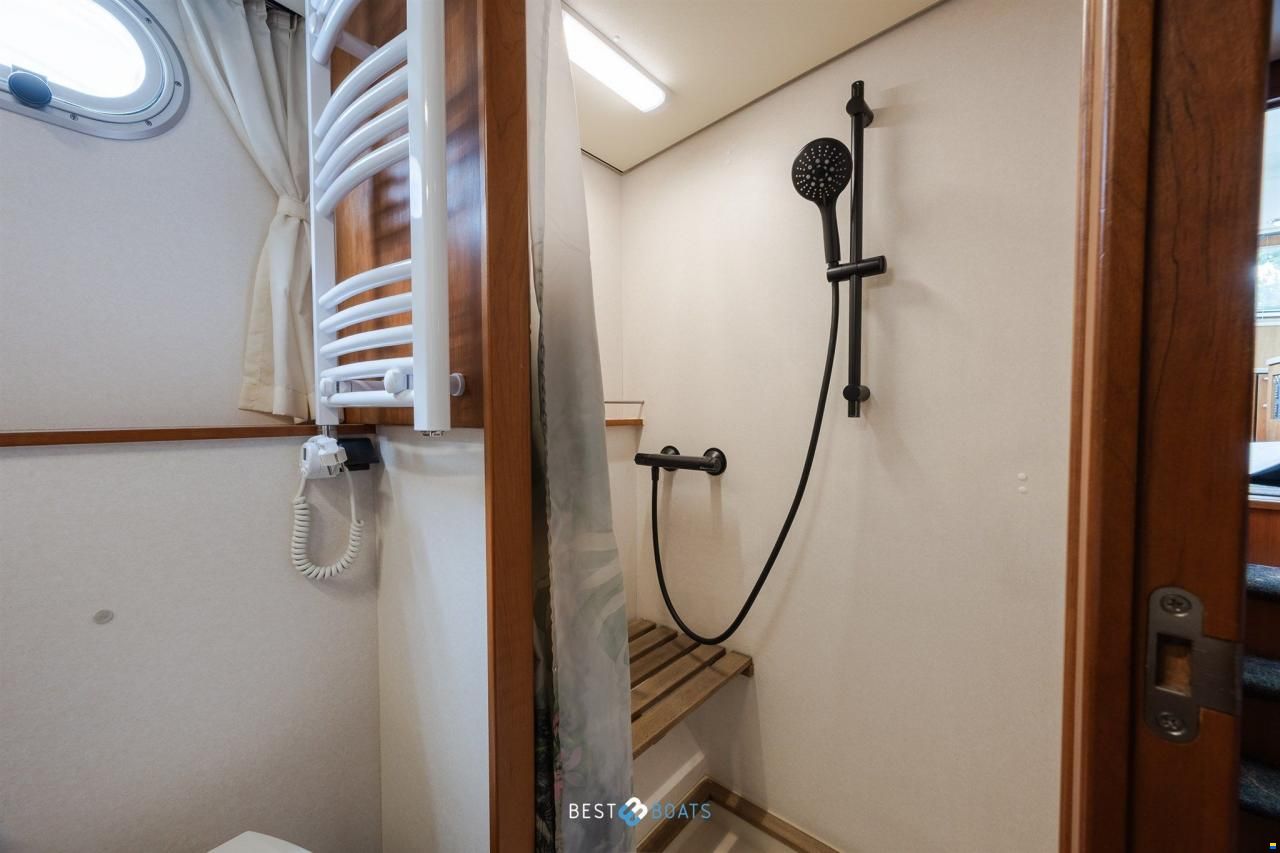 Linssen Grand Sturdy 45.9 AC Twin