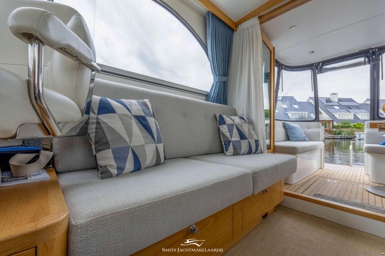 Vedette 33 Salon Comfort Line