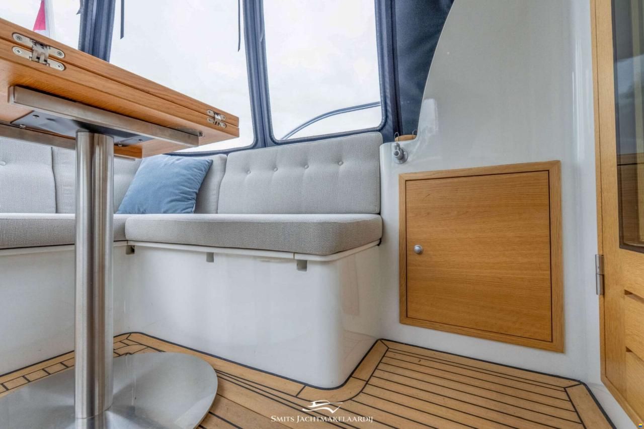 Vedette 33 Salon Comfort Line