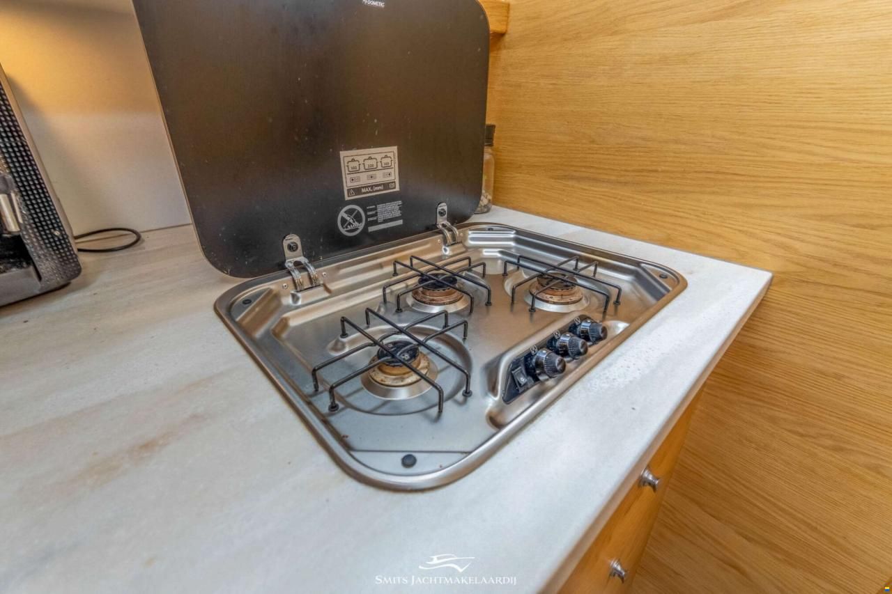 Vedette 33 Salon Comfort Line