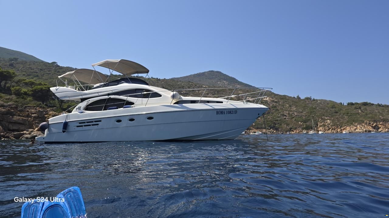 Azimut 46 Fly