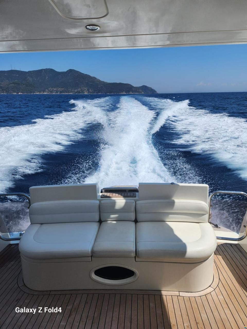 Azimut 46 Fly