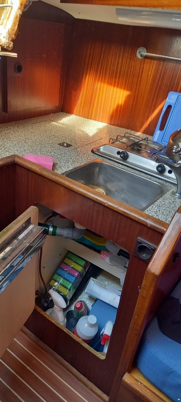 Jeanneau Aquila 28