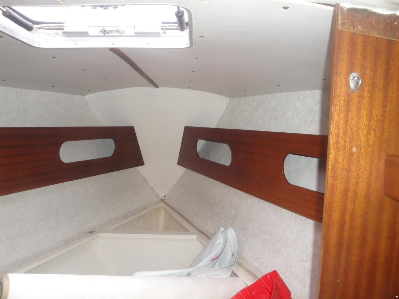 Jeanneau Aquila 28