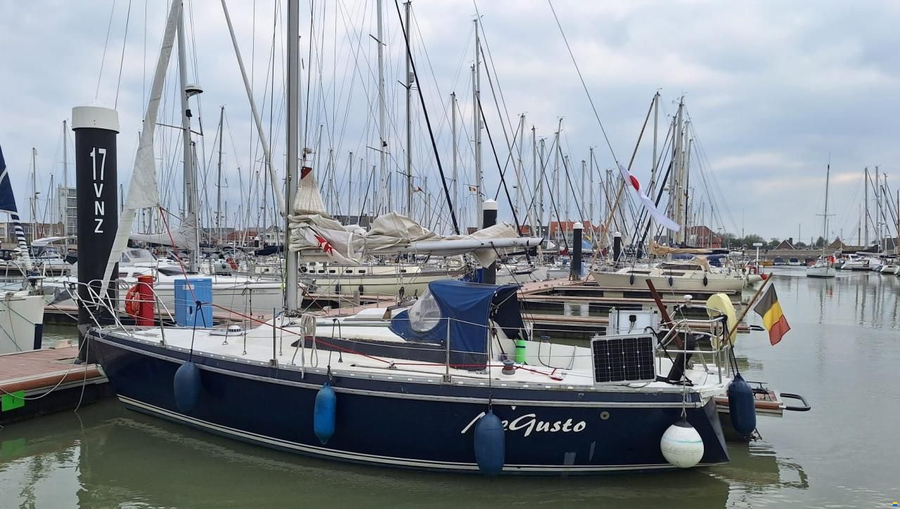 Jeanneau Aquila 28
