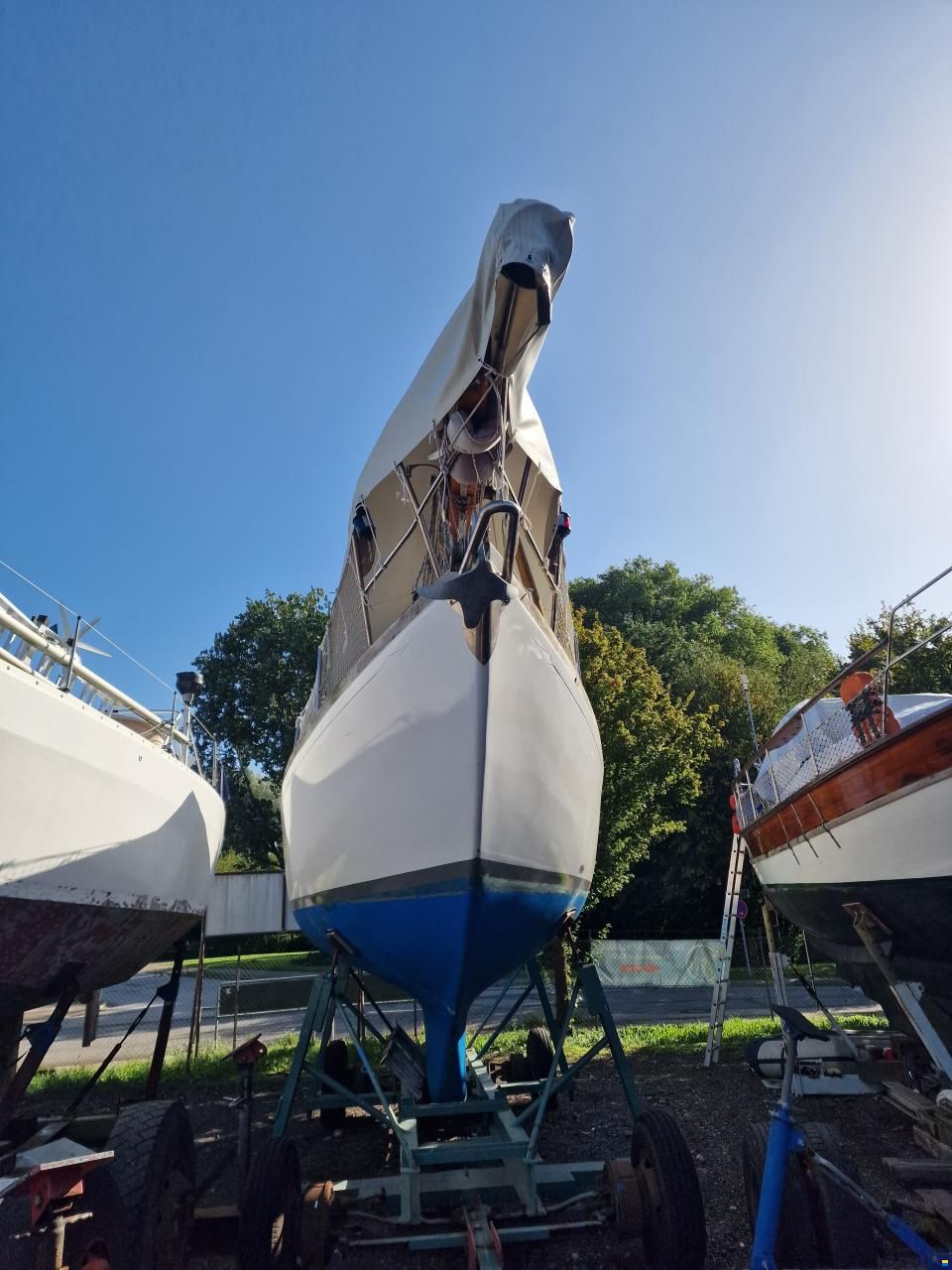 Danboat 33 / Chesapeake 32