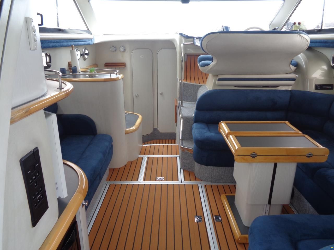 Sealine 360