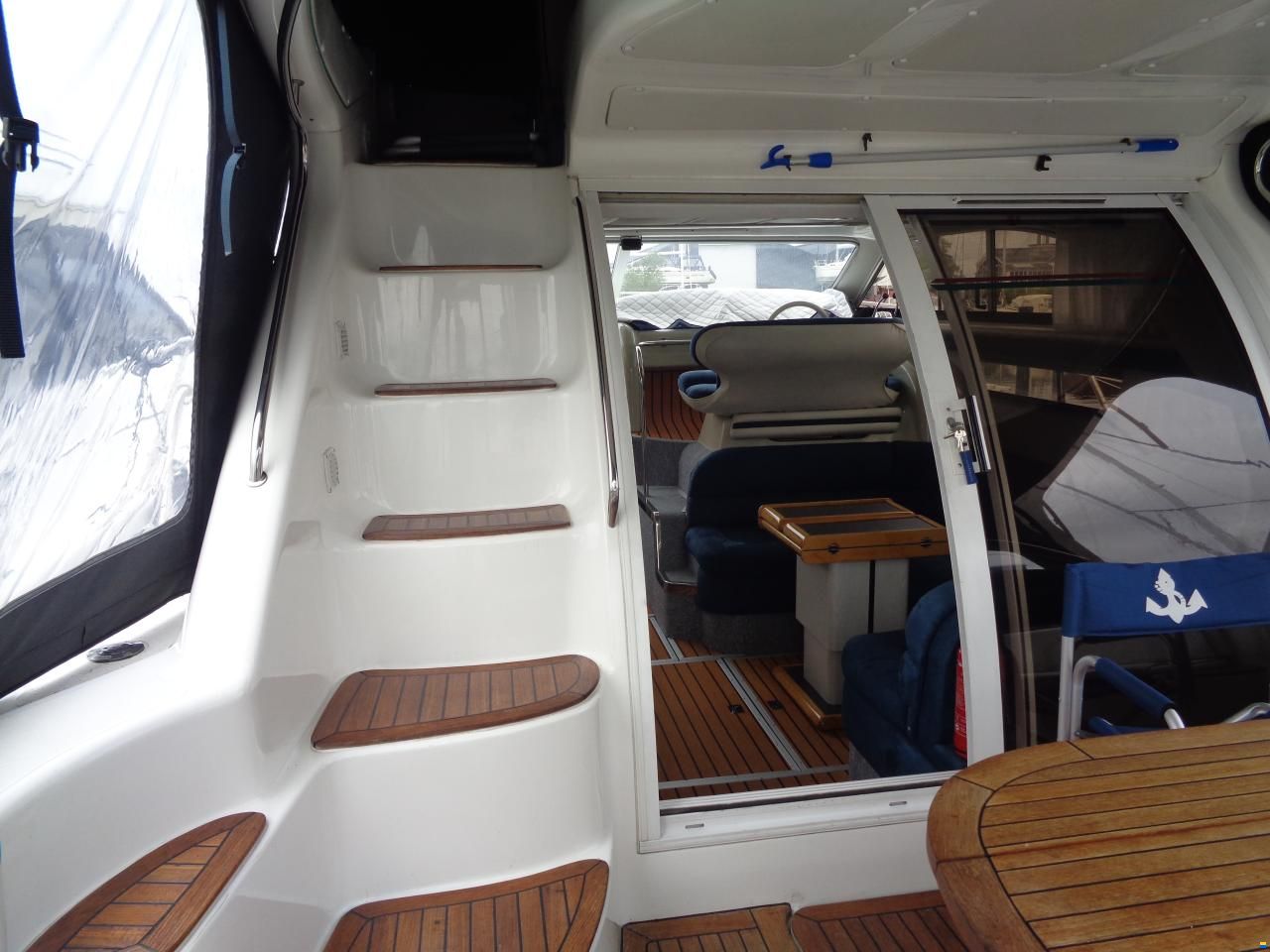 Sealine 360