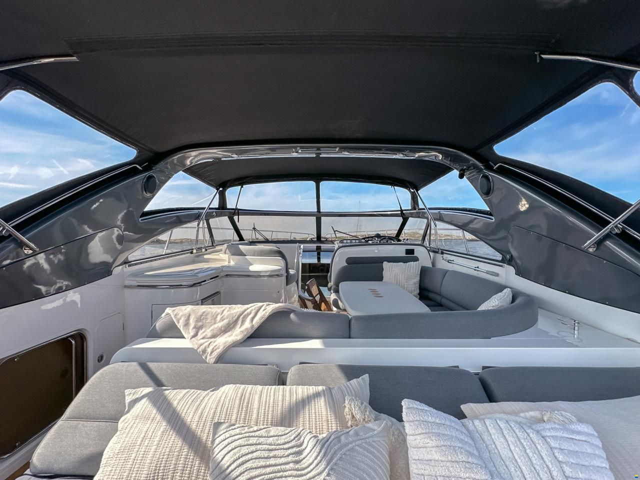 Princess V50 Open
