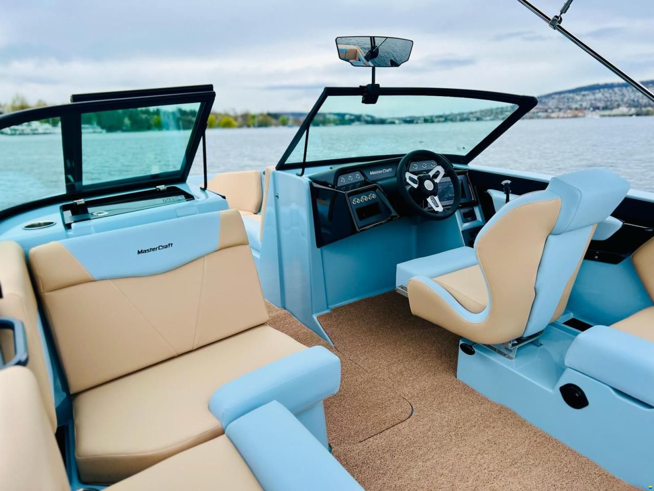 MasterCraft NXT21 Wakeboard & Wakesurf