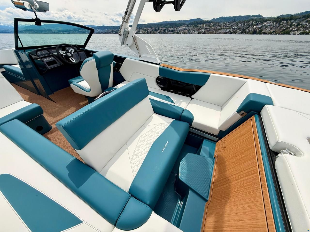 MasterCraft NXT23 Wakeboard & Wakesurf