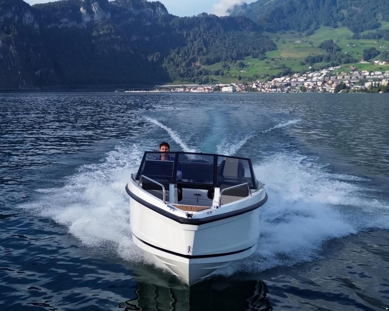 Compass Boats Bowrider BR7