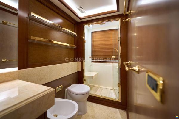 Benetti DELFINO 93