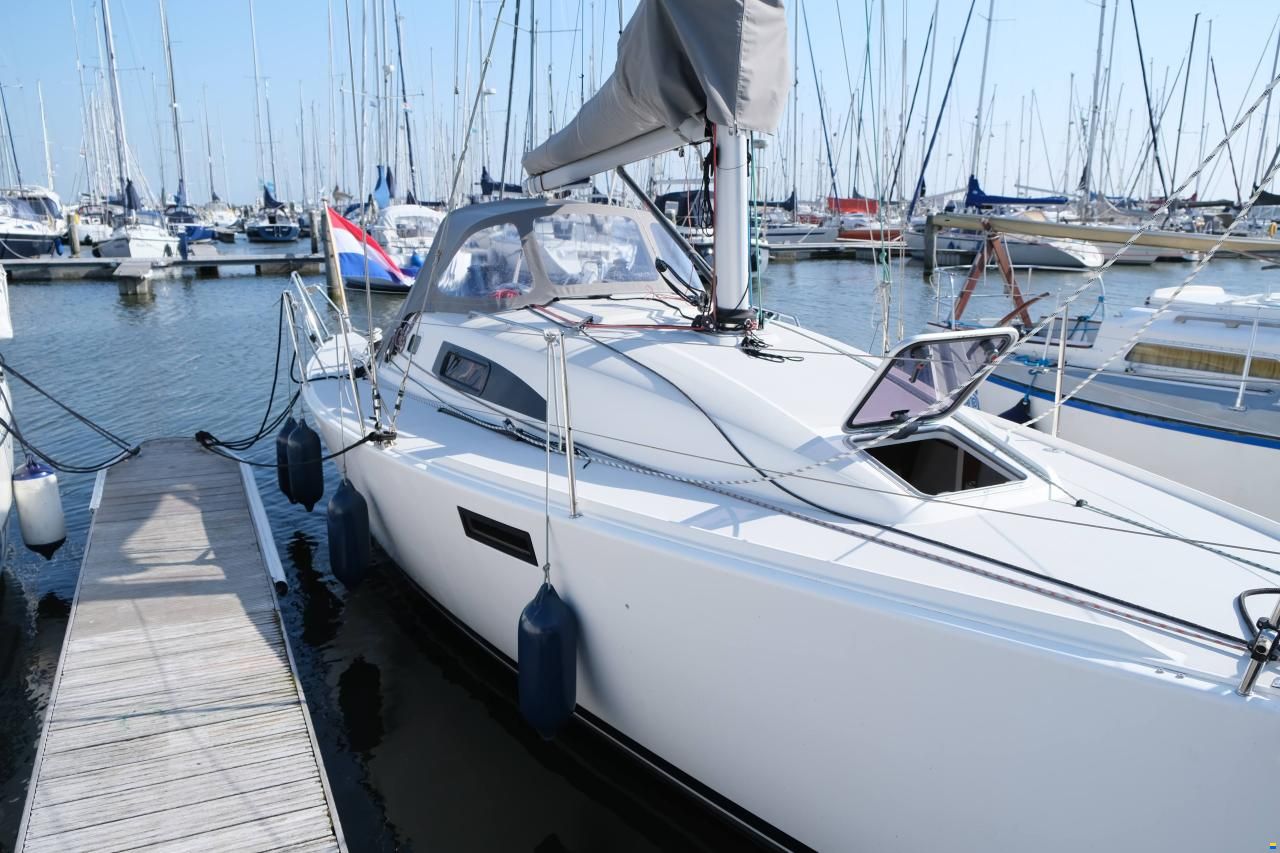 J Boats J/97E