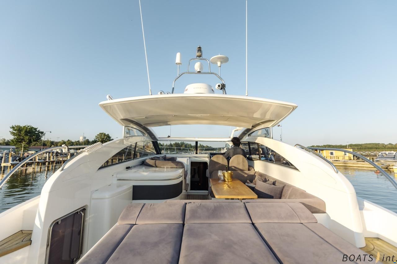 Princess V42