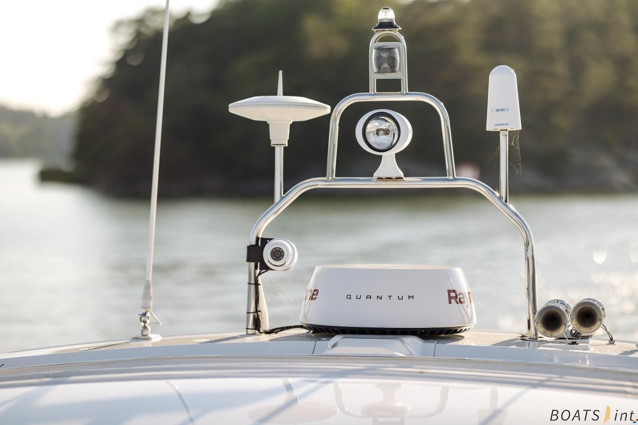 Princess V42