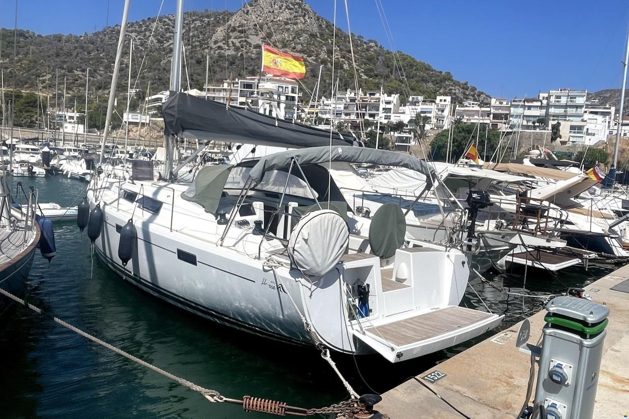 Hanse 415