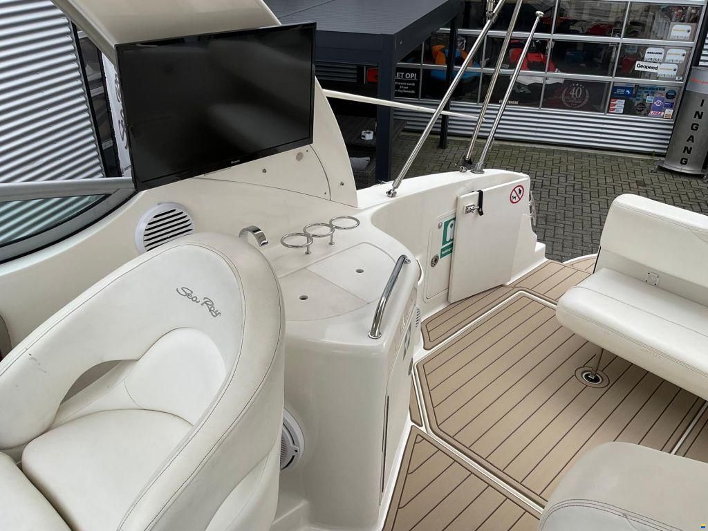 Sea Ray 315 Sundancer