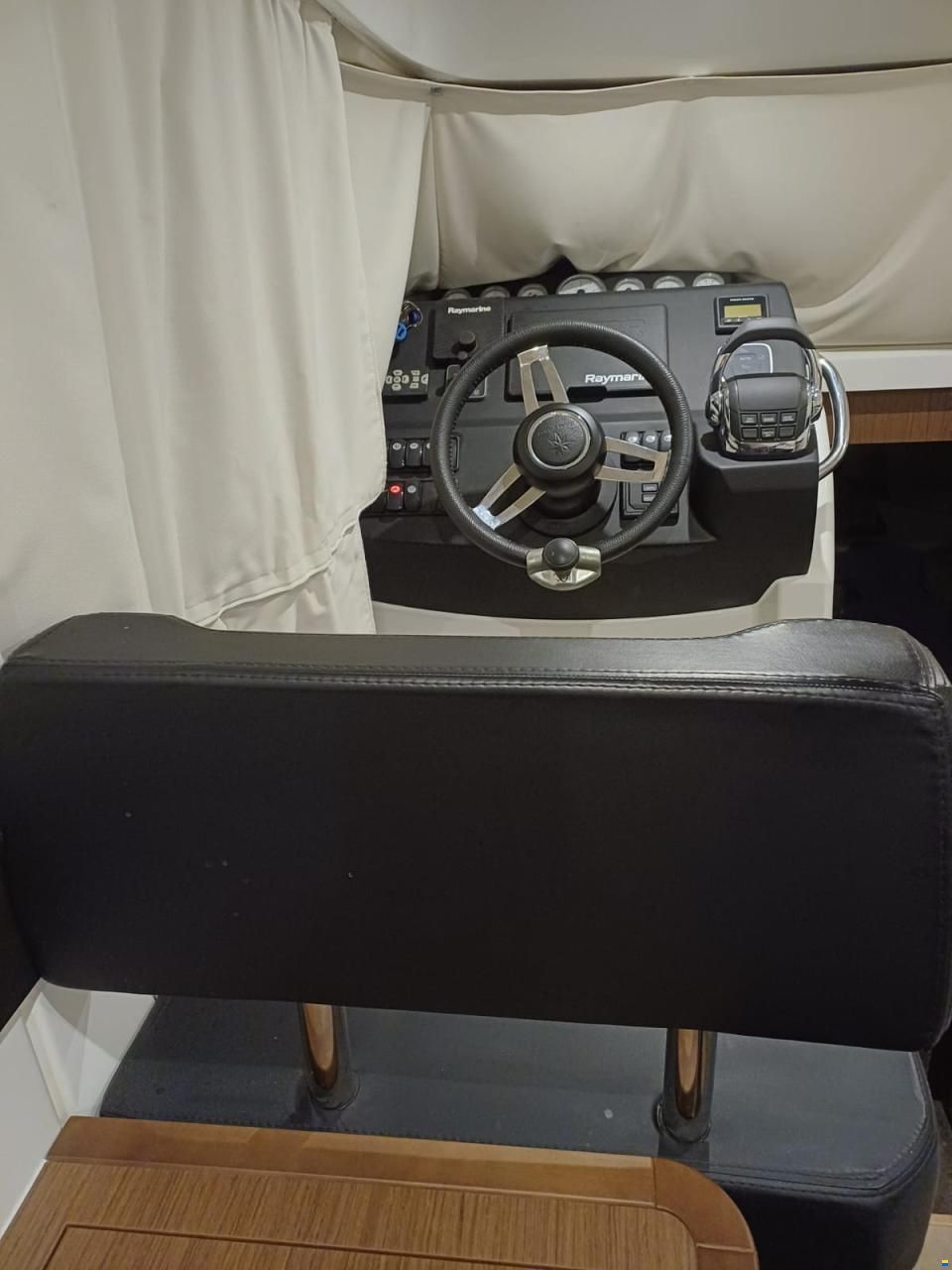 Jeanneau NC 9